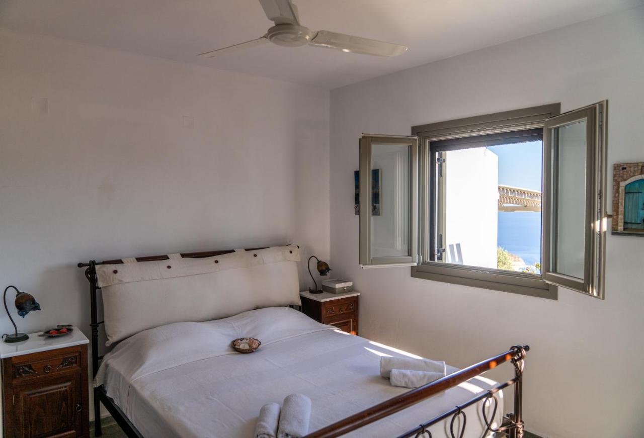 Flaros House-Traditional Cycladic House, Sifnos Platis Gialos  Exterior photo